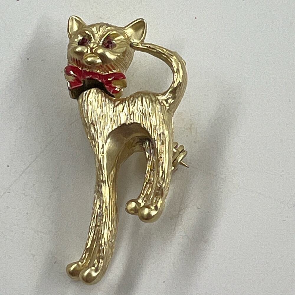 Siamese Cat Brooch Pin Gold Tone Moving Head Red Bow & Eyes Vintage 1950s MCM